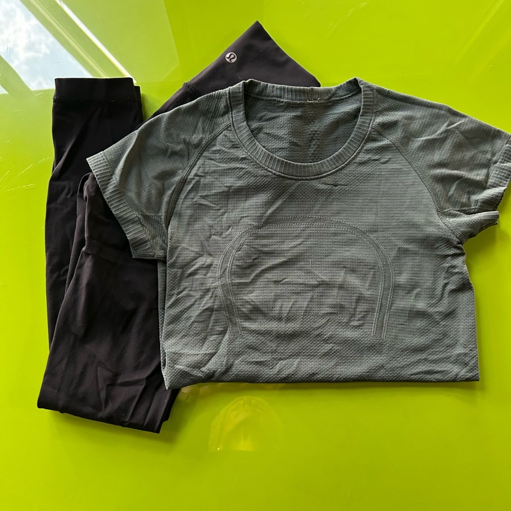 Lululemon Athletica Olive Top and Black Leggings Set